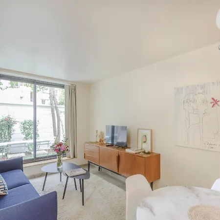 Maison Alcôme - Elegant Artist's With Private Garden Maison d'hôtes 4*