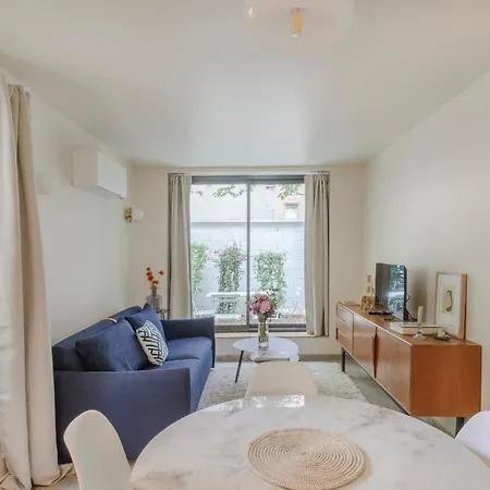 Maison Alcôme - Elegant Artist's With Private Garden Maison d'hôtes Paris