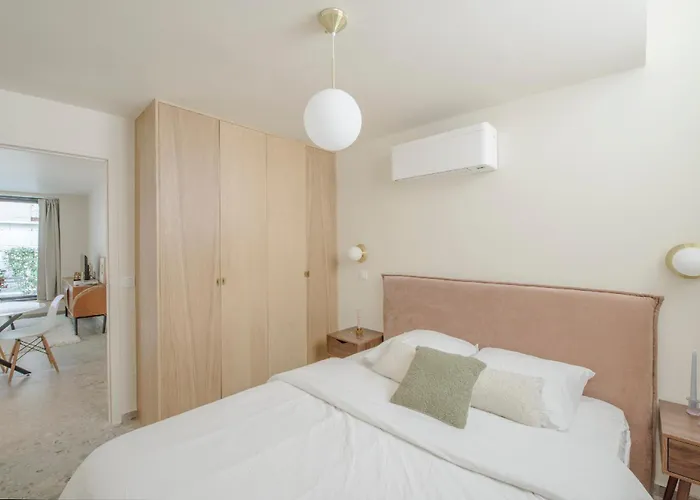 Maison Alcome - Elegant Artist's With Private Garden