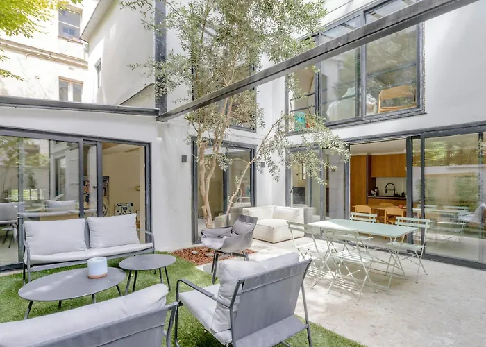 Maison Alcome - Elegant Artist's With Private Garden 4* פריז